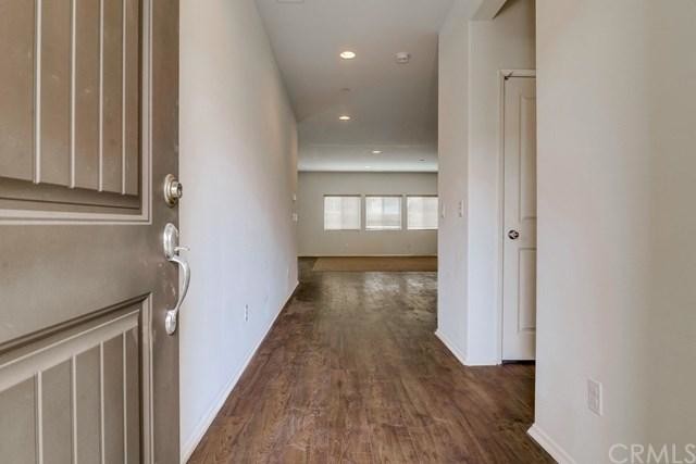 Foto del edificio - 4 bedroom in Fontana CA 92336