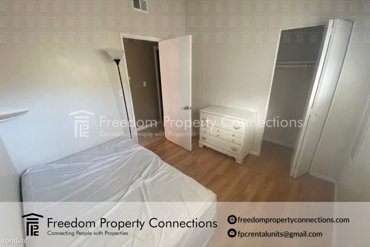Room for Rent, 1 bath Duplex 3814 Via La... Townhome Rentals in