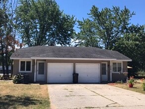 Building Photo - 528-530 W 30th St