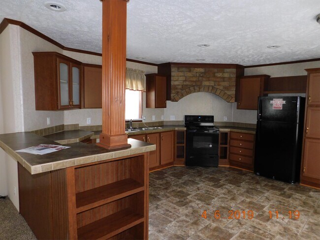 Building Photo - 2053 Longleaf Dr