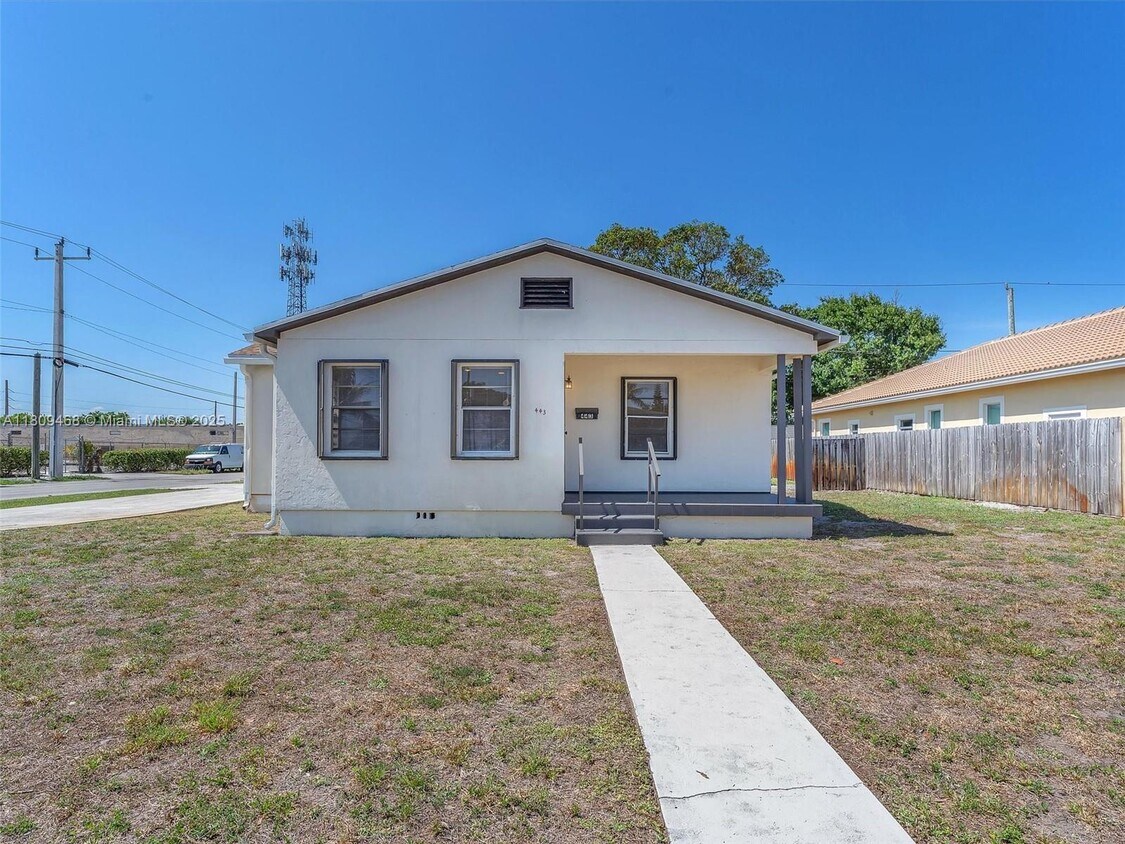Foto principal - 443 Wilder St
