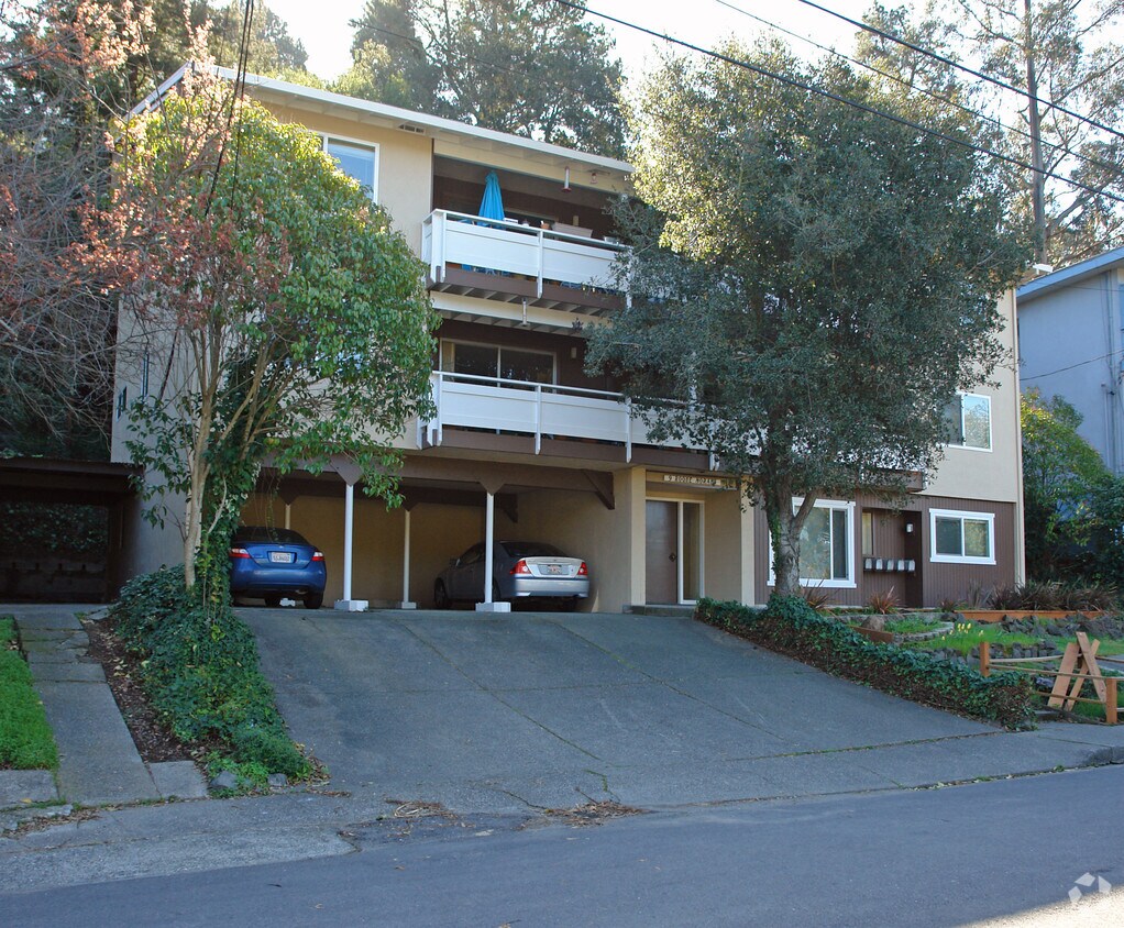 Building Photo - 9 Roque Moraes Ct
