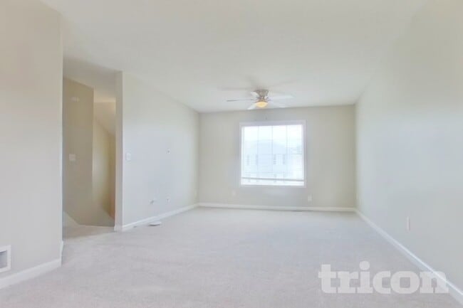 Building Photo - 404 Remington Ct