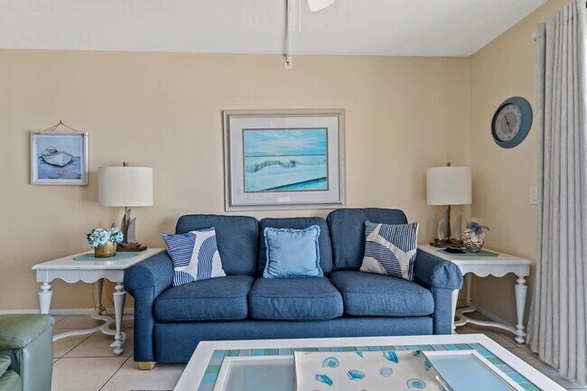 Foto del edificio - 8743 Thomas Dr