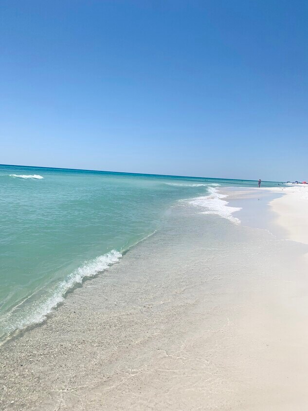 Foto principal - 5711 Beach Dr
