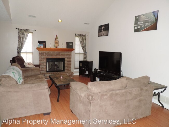 Building Photo - 3 br, 2 bath House - 1013 Quincy