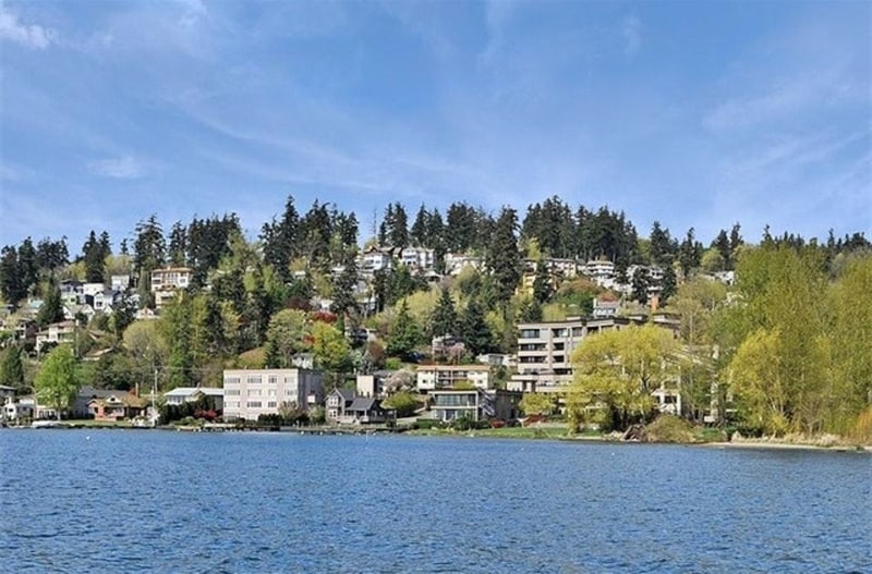 Photo - 9032 NE Juanita Dr (Kirkland, WA)