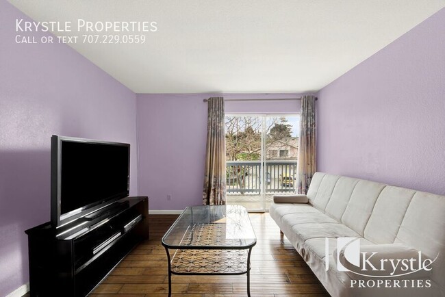 Building Photo - Charming 2 bedroom 2 bath apartment in Gat...