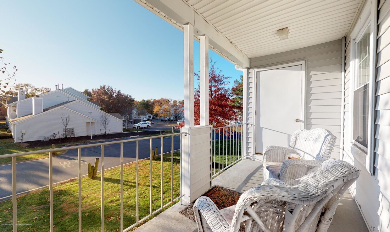 914 Waters Edge Dr, Toms River, NJ 08753 Condo for Rent in Toms River, NJ