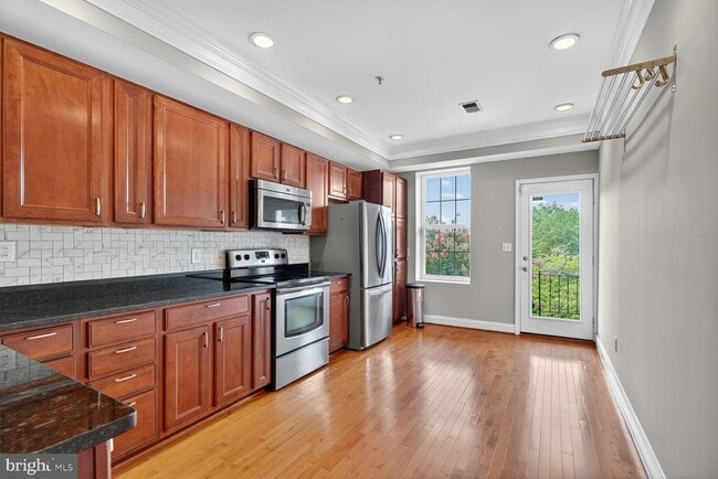 Foto del edificio - 1730 1st St NW