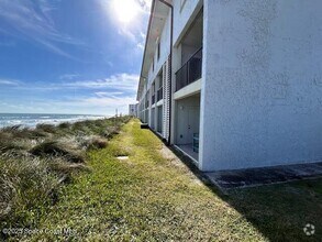 Building Photo - 199 Jimmy Buffett Mem Hwy