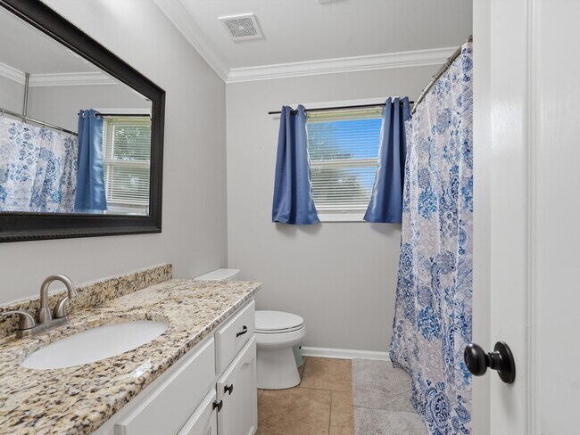 Foto del edificio - 140 Poplar Green Ln