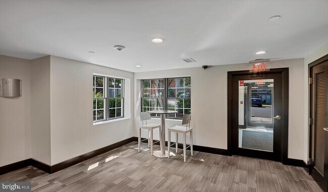 Building Photo - 3823 Porter St NW