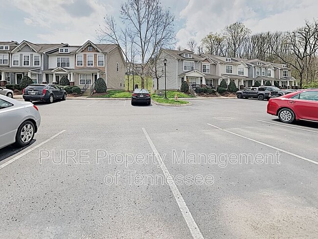 Building Photo - 426 Shadow Glen Dr