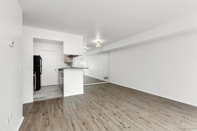 Building Photo - 22241 Atlantic Pointe