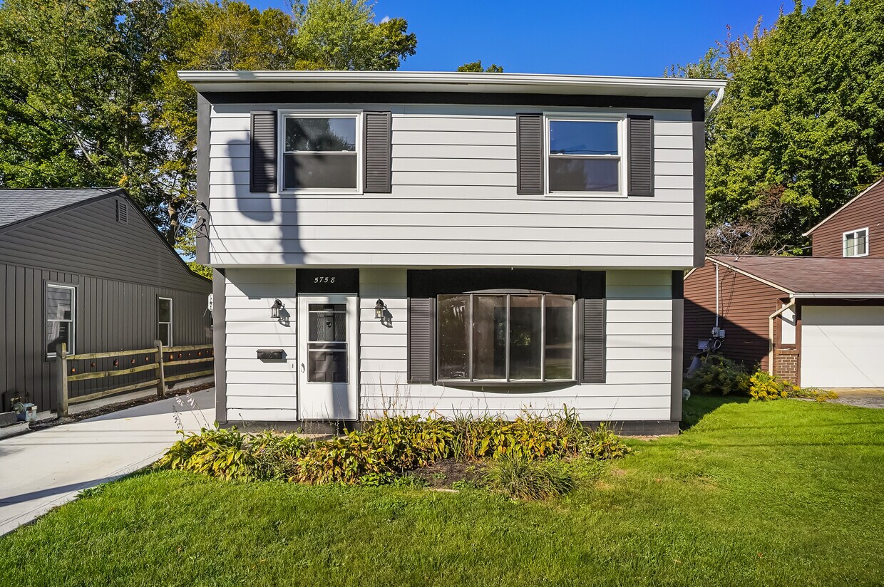 Primary Photo - 5758 Beech Dr