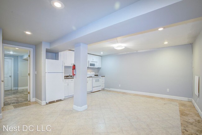 Building Photo - 3414 Warder St NW