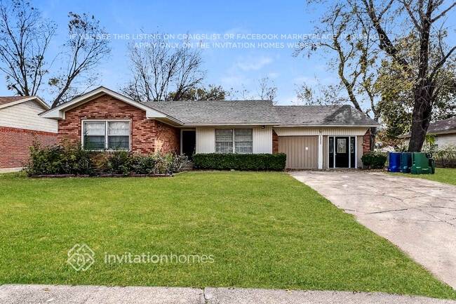 Building Photo - 1222 McDonald Dr