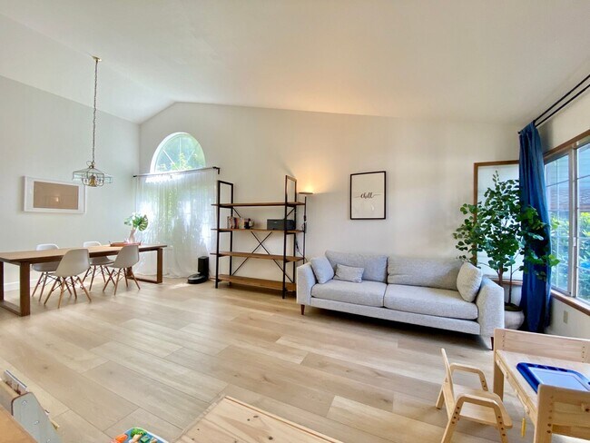 Foto del edificio - Great Home for rent