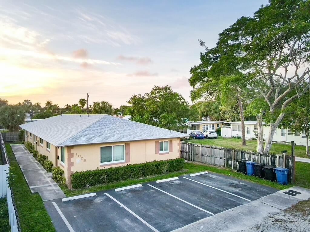 Foto principal - 1025 NE 17th Ave
