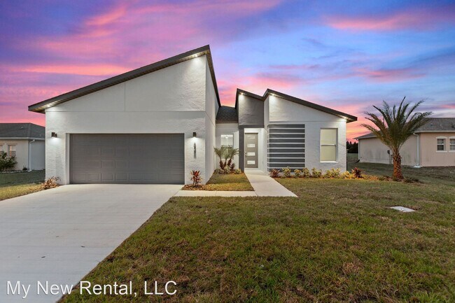 Building Photo - 4 br, 2 bath House - 825 Colville Drive