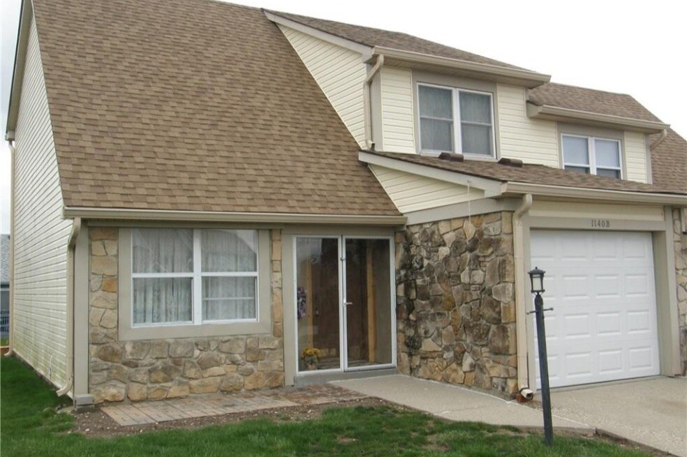 1140 Paradise Ct, Greenwood, IN 46143 Townhome Rentals in Greenwood