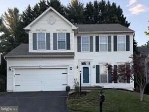 Building Photo - 929 N York Dr