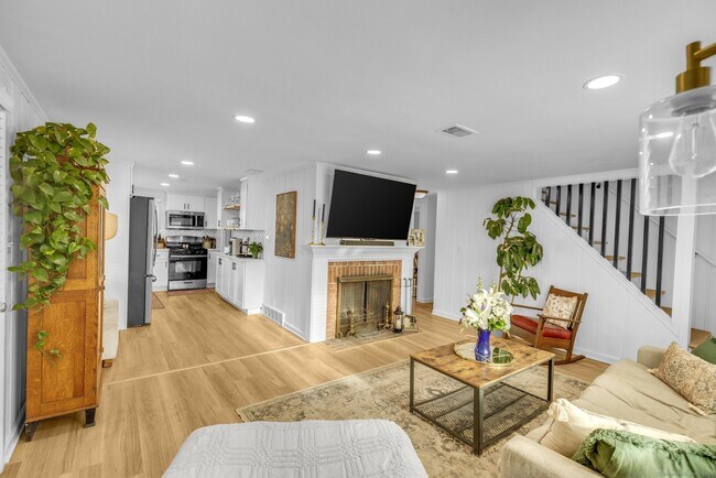 Building Photo - 18 Catherine Ct