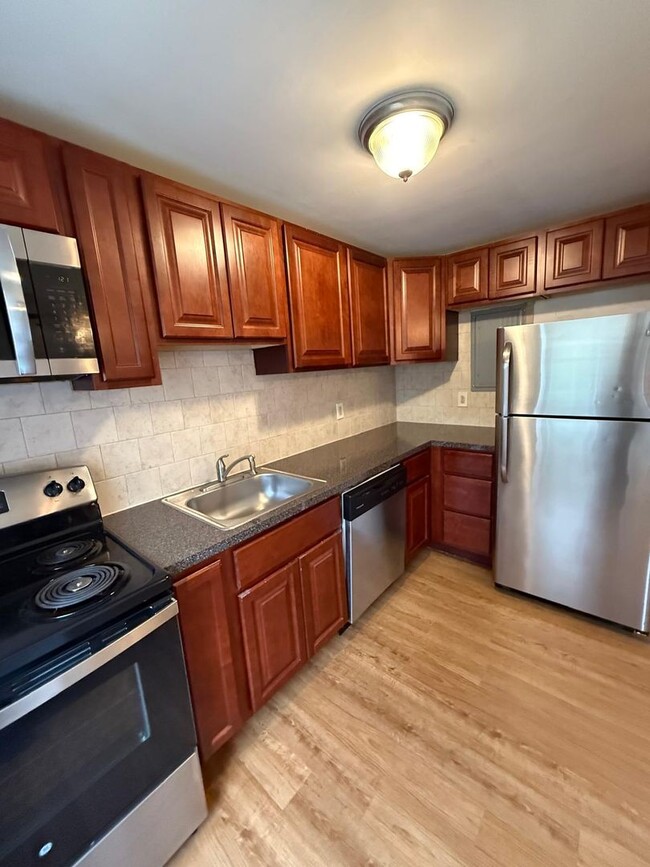Interior Photo - Maple Court Apartments