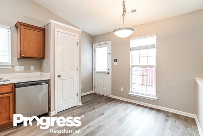 Building Photo - 5720 Shining Oak Ln