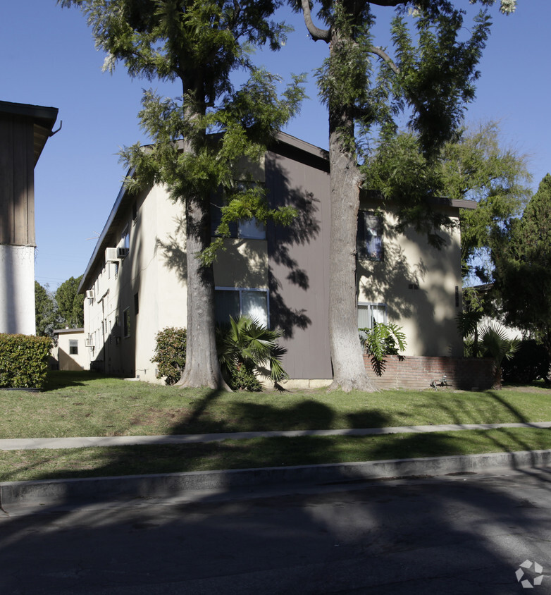 Building Photo - Park Place Apartments