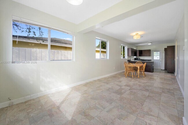 Foto del edificio - 8861 SW 127th Terrace