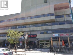 Building Photo - 720 Spadina Ave.