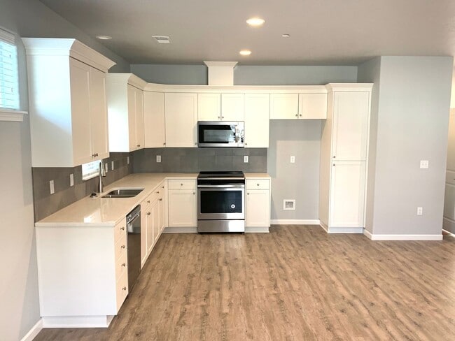 Building Photo - 3/2.5 Townhome for rent