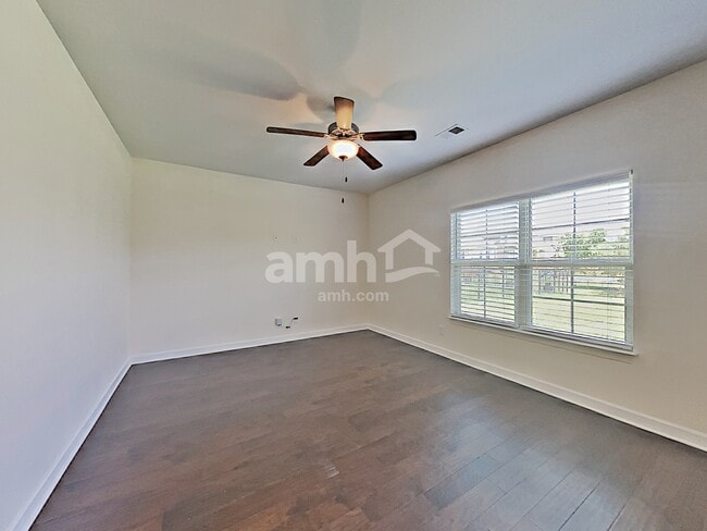 Building Photo - 4343 Freemark Dr