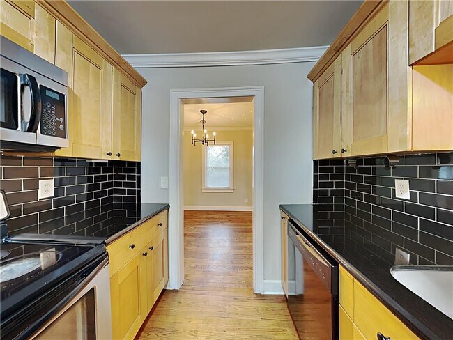 Building Photo - 2155 Mark Trail