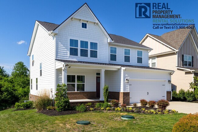 Foto del edificio - Great 4 bd 2.5 ba with attached garage and large deck!