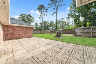 Building Photo - 25602 Oakhurst Dr