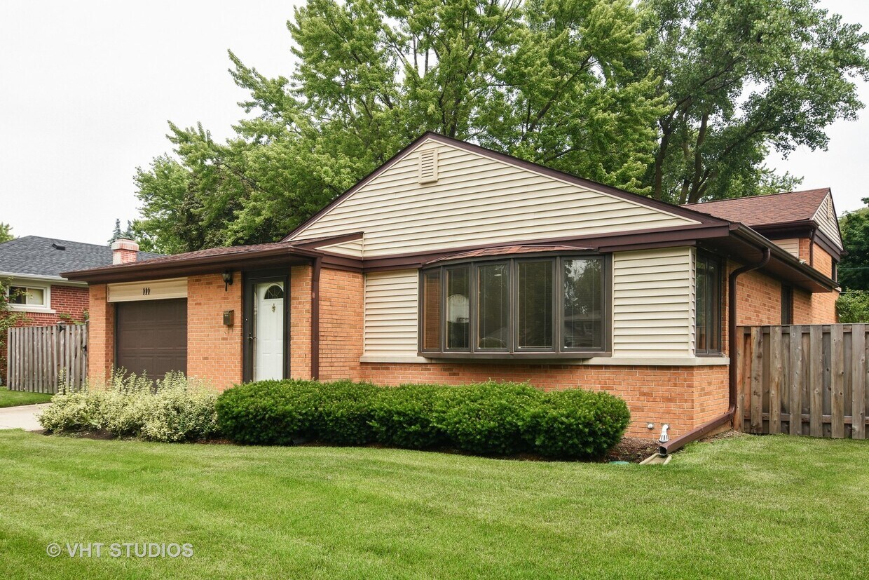 111 S We Go Trail, Mount Prospect, IL 60056 House Rental in Mount