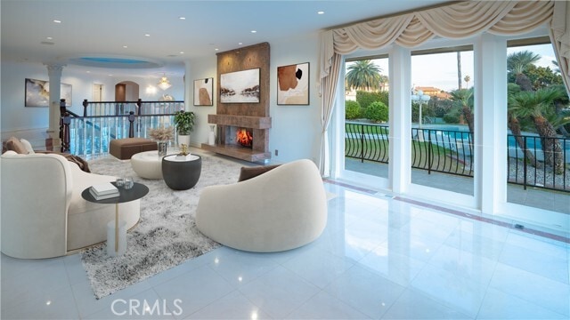 Building Photo - 984 La Cresta Pl