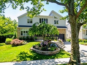 Building Photo - 541 Cedarwood Dr