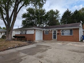 Building Photo - 2682 Maywood Rd