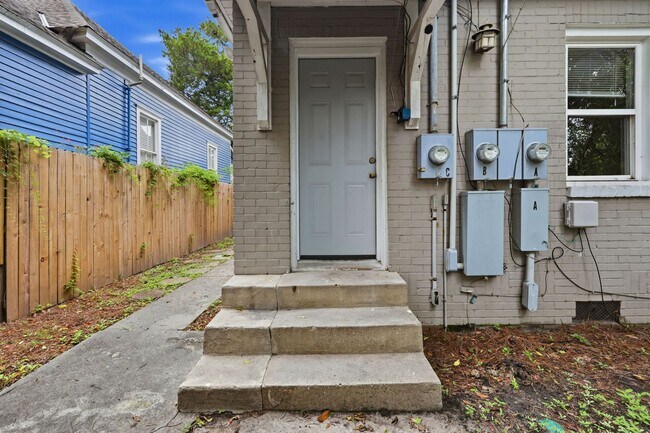 Foto del edificio - 18th St 1404***Hunter Ward