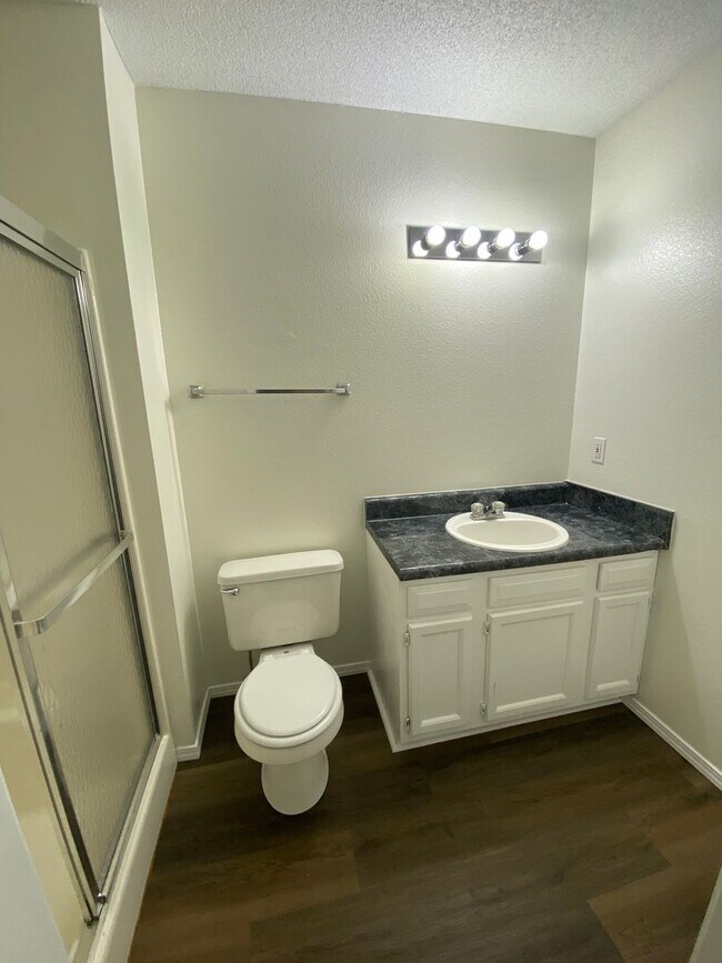 Foto del edificio - 3 Bed 2 Bath House