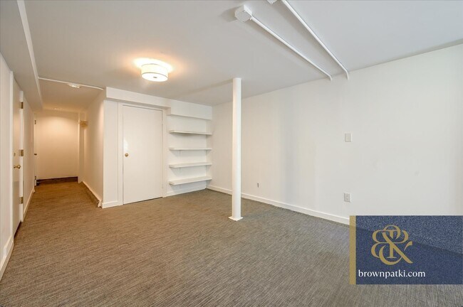 Foto del edificio - 33 Ford St