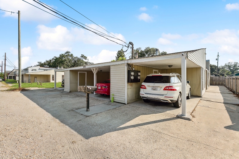 8001 Brevard Ave Unit Apt, New Orleans, LA 70127 Room for Rent in New