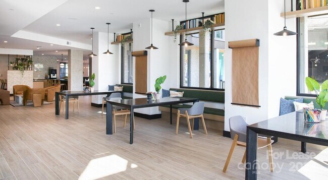 Foto del edificio - 4312 Yancey Rd