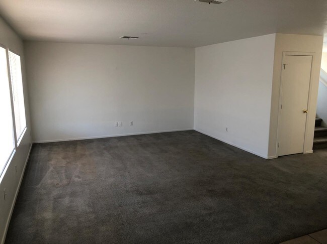 Foto del edificio - 16060 W Monroe St