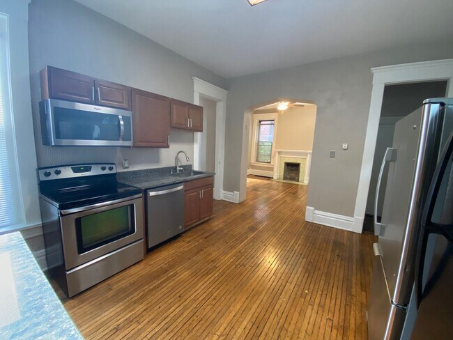 Foto del edificio - Beautiful Six Bedroom House Just Outside The Hustle and Bustle of OSU Campus!