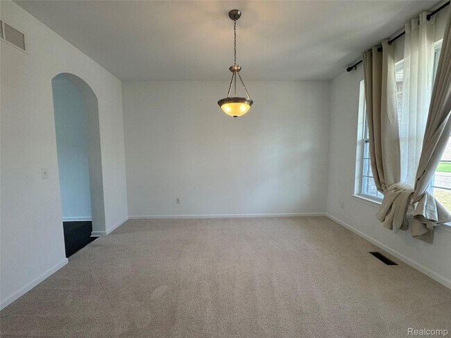 Foto del edificio - 7722 Ryder Dr